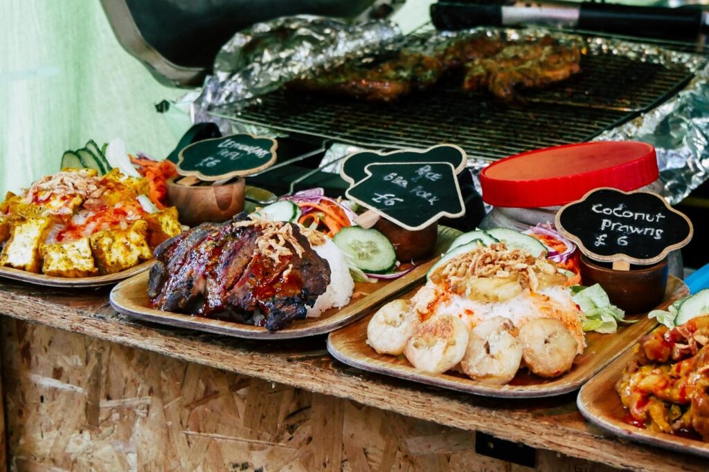 Plated meals in a food stall